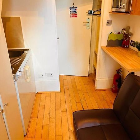 F10- Mezzanine 1St Floor Flat Fits 3 Near Paddington Londres Exterior foto